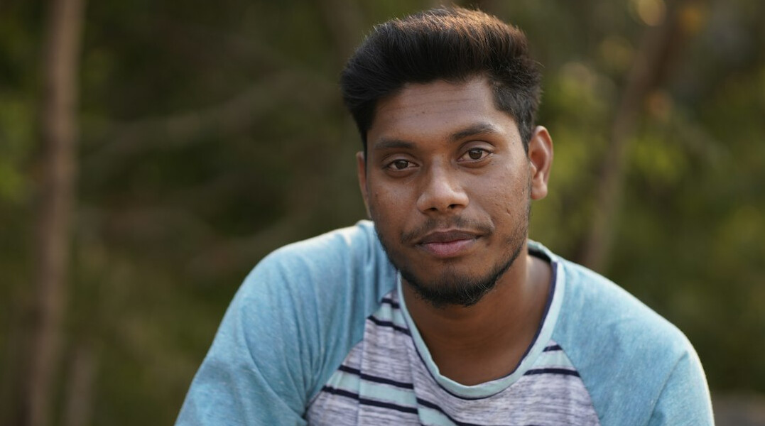 Portrait of a confident man looking at camera